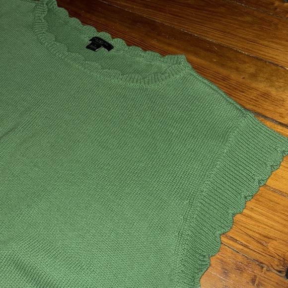 Ann Taylor sweater☘️ - Picture 3 of 3